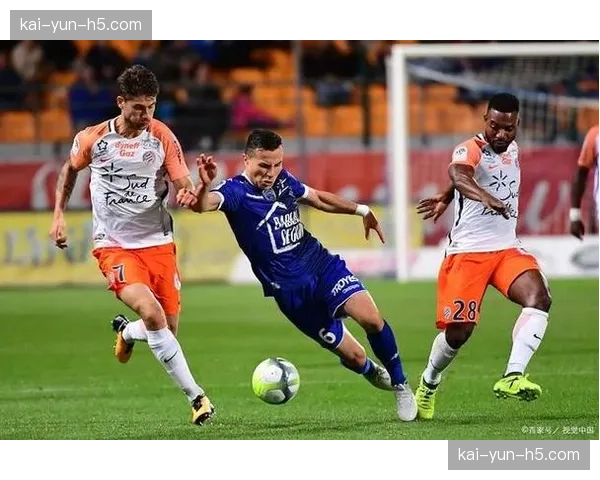 通讯：保级大战前夕，特鲁瓦小镇球迷的信念与期待